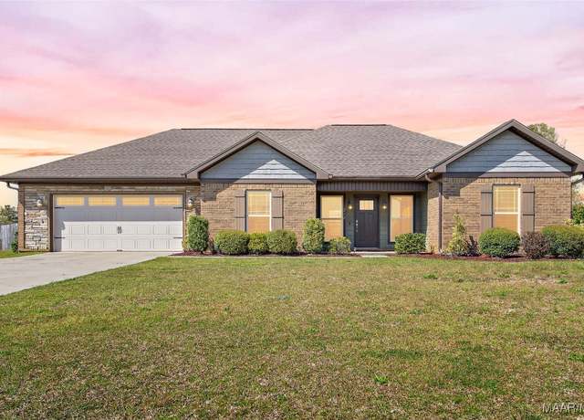 Property at 212 Stonechase Dr, Enterprise, AL 36330, 3 beds, 2 baths