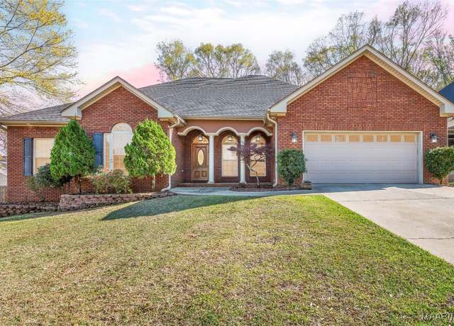 Property at 106 Williamsburg Ln, Enterprise, AL 36330, 4 beds, 2.5 baths