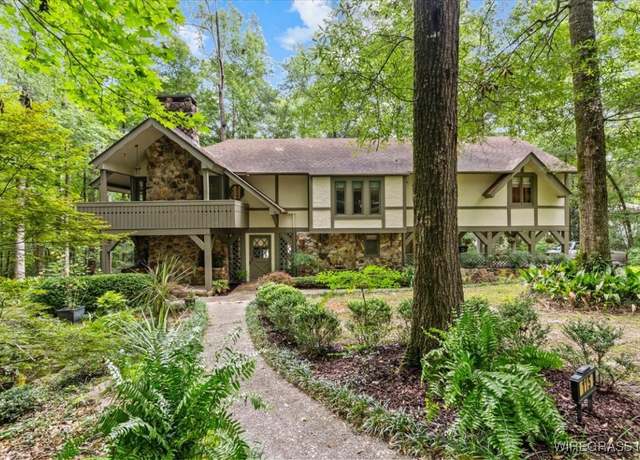 Property at 115 Laurel Breeze Dr, Enterprise, AL 36330, 3 beds, 2.5 baths