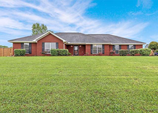 Property at 313 Wellston Dr, Enterprise, AL 36330, 3 beds, 2 baths