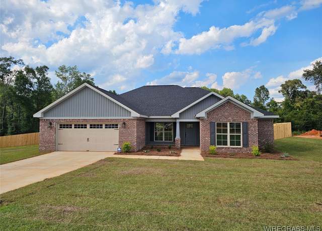 Property at 204 Brookestone Dr, Enterprise, AL 36330, 4 beds, 3 baths