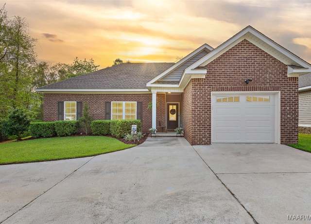 Property at 307 Camberly Ct, Dothan, AL 36301, 3 beds, 2 baths