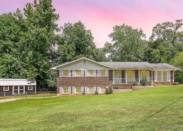 Property at 406 Gibson St, Enterprise, AL 36330, 4 beds, 3 baths