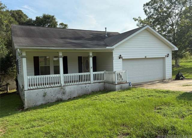 Property at 28 Richard Dr, Enterprise, AL 36330, 3 beds, 2 baths