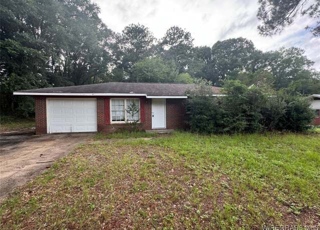Property at 728 Grimes Rd, Ozark, AL 36360, 3 beds, 2 baths