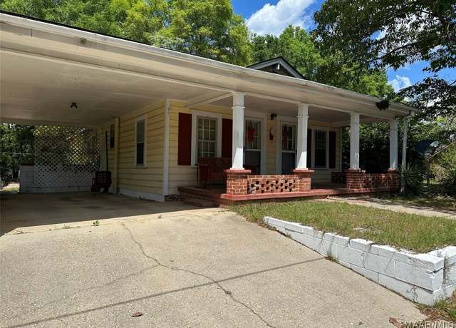 Property at 242 Boykin Ave, Ozark, AL 36360, 3 beds, 1 bath