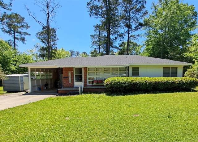 Property at 104 Taliaferro St, Evergreen, AL 36401, 2 beds, 1 bath