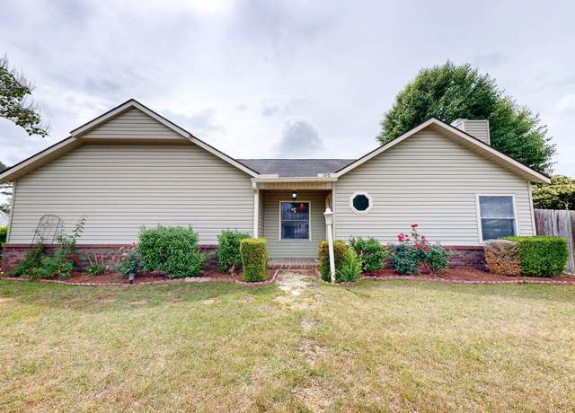 Property at 100 W Fontana Cir, Dothan, AL 36305, 2 beds, 2 baths