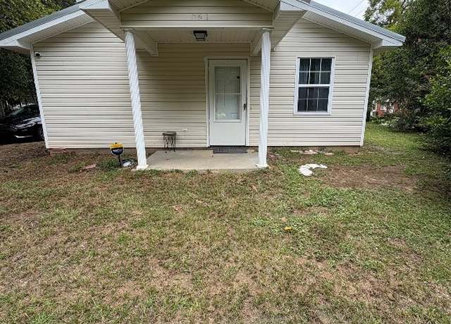 Property at 446 W College St, Ozark, AL 36360, 3 beds, 1.5 baths
