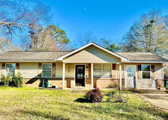 Property at 110 Blackhawk Dr, Enterprise, AL 36330, 4 beds, 2 baths