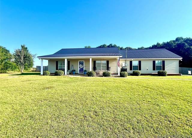 Property at 31 County Road 276, Enterprise, AL 36330, 3 beds, 2 baths