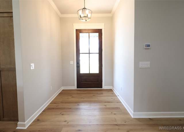 Property at 107 Bellevue Dr, Enterprise, AL 36330, 4 beds, 3.5 baths