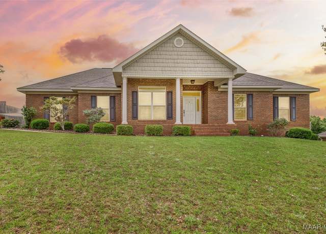 Property at 209 W Sommer Oak Dr, Enterprise, AL 36330, 4 beds, 2.5 baths