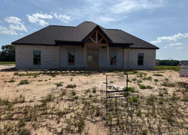 Property at 19 County Road 760, Enterprise, AL 36330, 4 beds, 2.5 baths