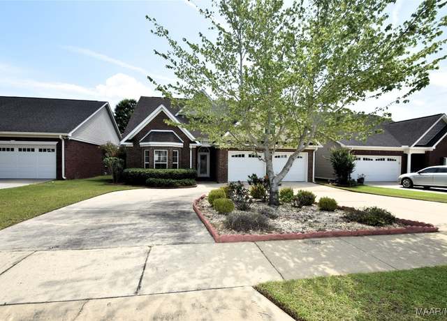 Property at 125 Princeton Dr, Dothan, AL 36301, 4 beds, 3 baths