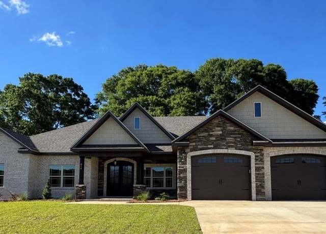 Property at 214 Bella Dr, Enterprise, AL 36330, 4 beds, 3 baths