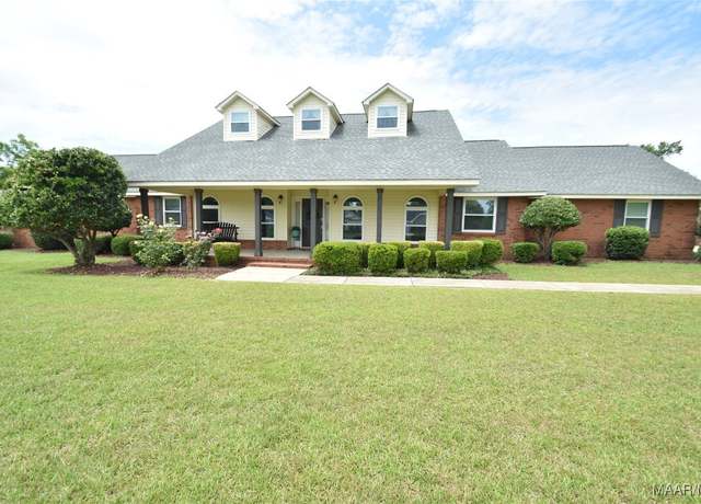 Property at 36 Faulk Rd, Dothan, AL 36301, 4 beds, 3 baths
