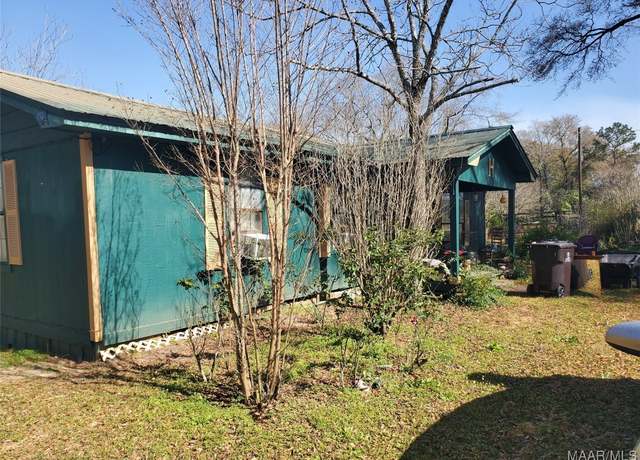 Property at 5320 County Road 36, Ozark, AL 36360, 3 beds, 2 baths