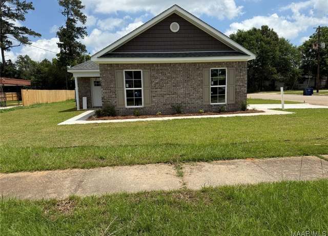 Property at 205 E Mckinnon St, New Brockton, AL 36351, 3 beds, 2 baths