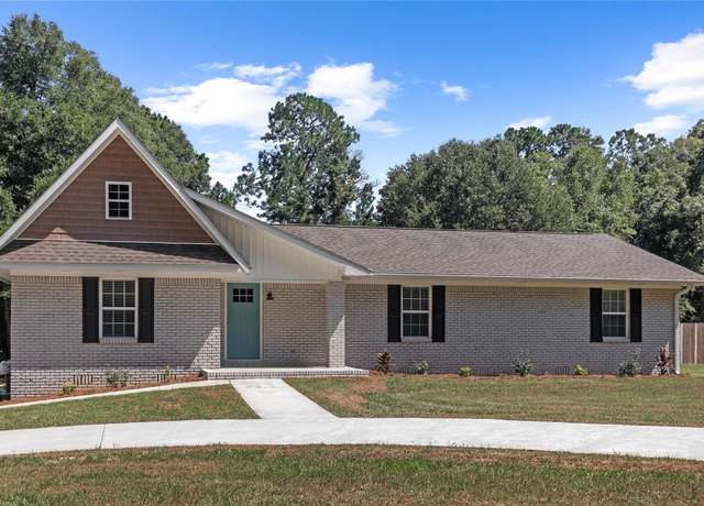 Property at 2908 Peachtree Dr, Dothan, AL 36303, 4 beds, 4 baths