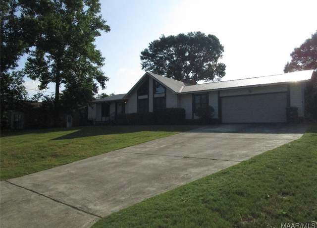 Property at 104 Seminole Dr, Enterprise, AL 36330, 3 beds, 2 baths