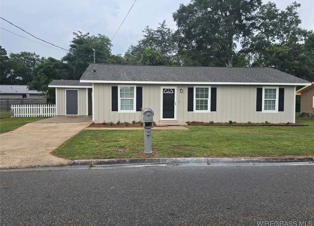 Property at 108 Pittman St, Enterprise, AL 36330, 3 beds, 2 baths