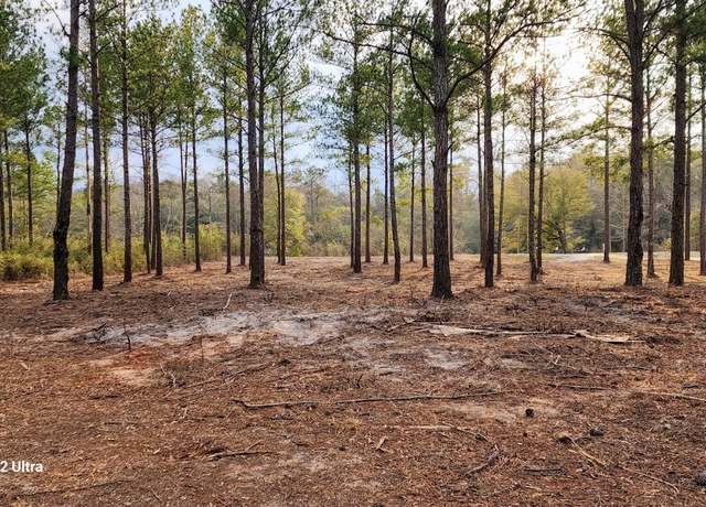 Property at 48 Harbor Rd, Andalusia, AL 36421
