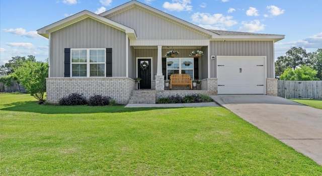 Photo of 214 Elkwood Dr, Midland City, AL 36350