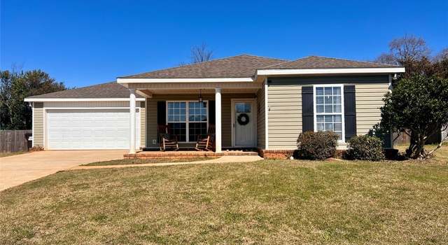 Photo of 235 Griffith Ln, New Brockton, AL 36351