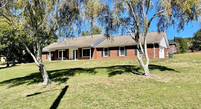Photo of 203 Honeysuckle Dr, Enterprise, AL 36330