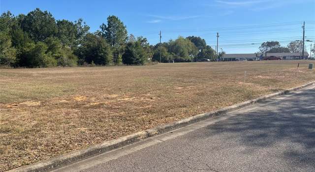 Photo of 102 Legacy Dr, Enterprise, AL 36330