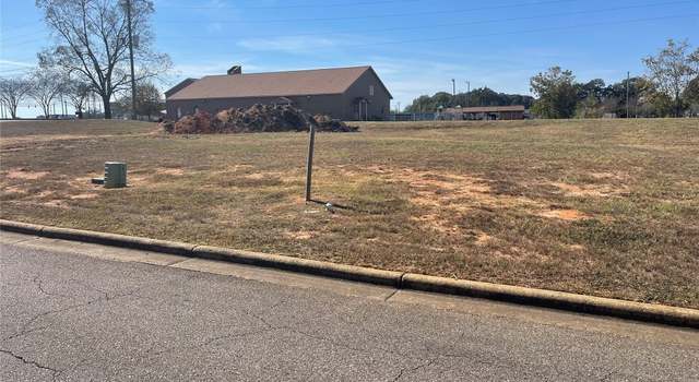Photo of 105 Legacy Dr, Enterprise, AL 36330