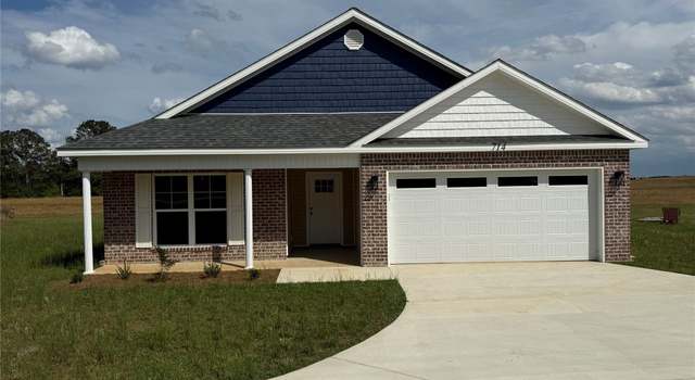 Photo of 714 N John St, New Brockton, AL 36351