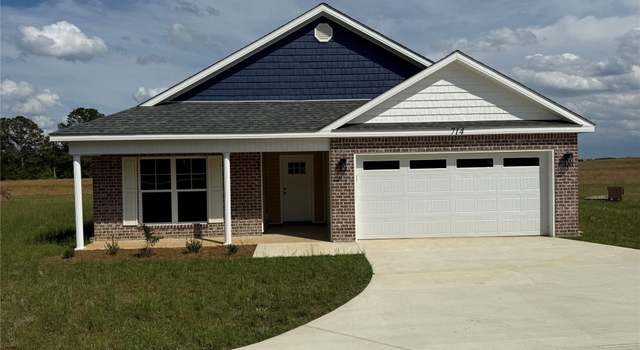 Photo of 714 N John St, New Brockton, AL 36351
