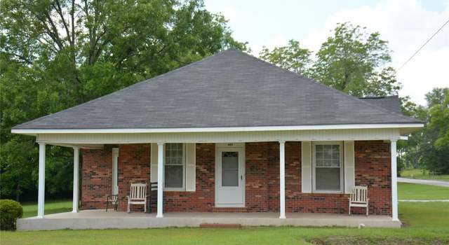 Photo of 407 N John St, New Brockton, AL 36351