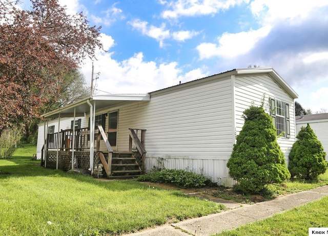 Property at 103 Colony Dr, Fredericktown, OH 43019, 3 beds, 2 baths
