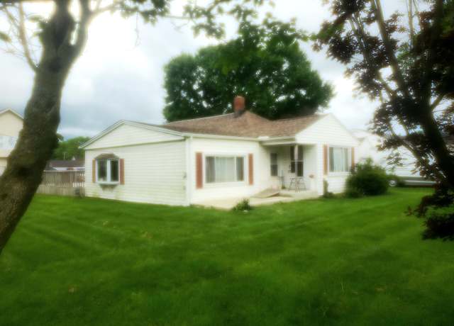 Property at 1102 South Main St, Mount Vernon, OH 43050, 4 beds, 1 bath