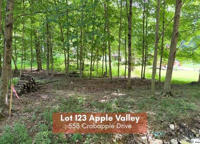 Property at 558 Crabapple Dr, Howard, OH 43028