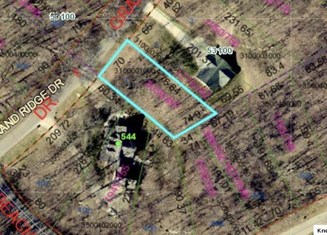 Property at 564 Grand Ridge Dr, Howard, OH 43028
