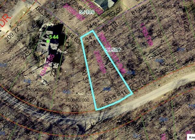 Property at 520 King Beach Dr, Howard, OH 43028
