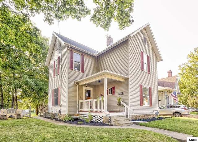 Property at 205 N Clinton St, Mount Vernon, OH 43050, 3 beds, 1.5 baths