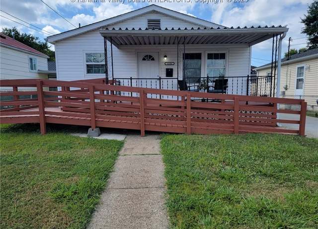 Property at 1226 12th St, Nitro, WV 25143, 3 beds, 1 bath