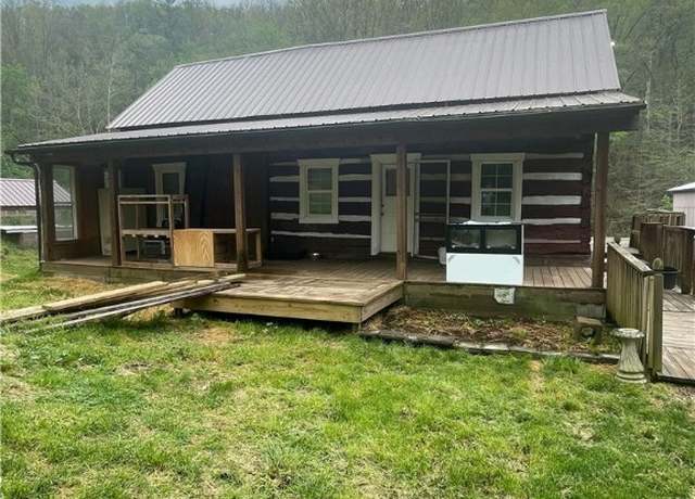Property at 1104 1st Creek Rd, WV 25231, 2 beds, 1 bath
