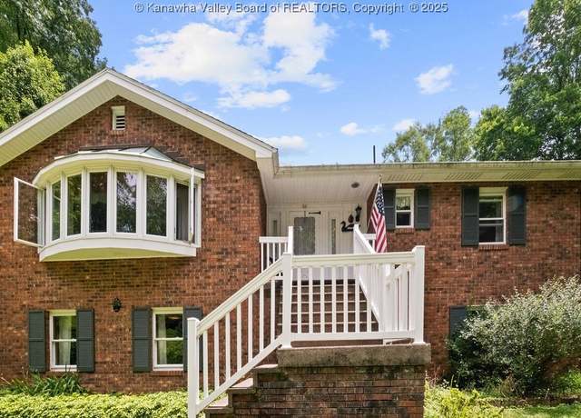 Property at 1216 Dudley Rd, Charleston, WV 25314, 3 beds, 2 baths