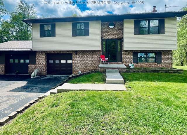 Property at 2744 Peach Ridge Rd, Hurricane, WV 25526, 3 beds, 2 baths