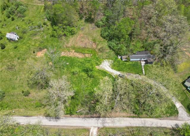Property at 1006 Cow Creek Rd, Hurricane, WV 25526