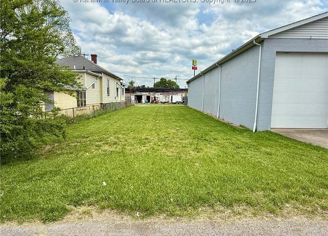 Property at 405 11th St, Dunbar, WV 25064