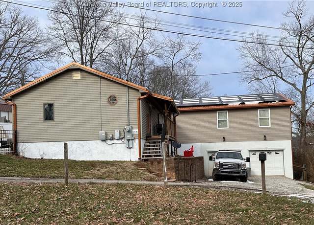 Property at 5145 Saulton Dr, Cross Lanes, WV 25313, 4 beds, 3 baths