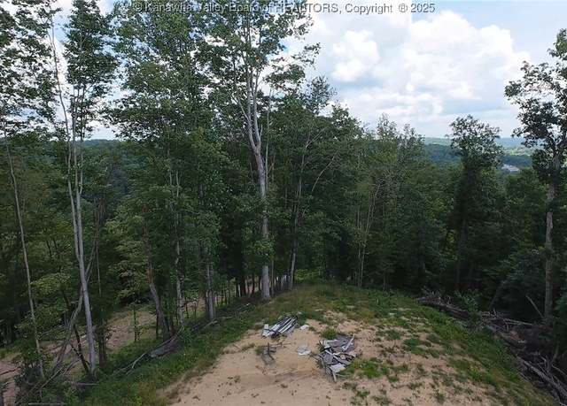Property at 450 Seven Oaks Dr, Scott Depot, WV 25560
