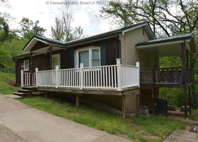 Property at 4724 Big Tyler Rd, Cross Lanes, WV 25313, 2 beds, 1 bath